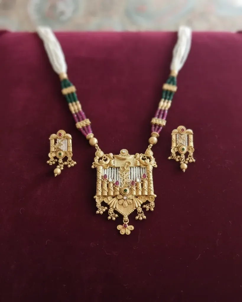 Traditionl Tempe Necklaces