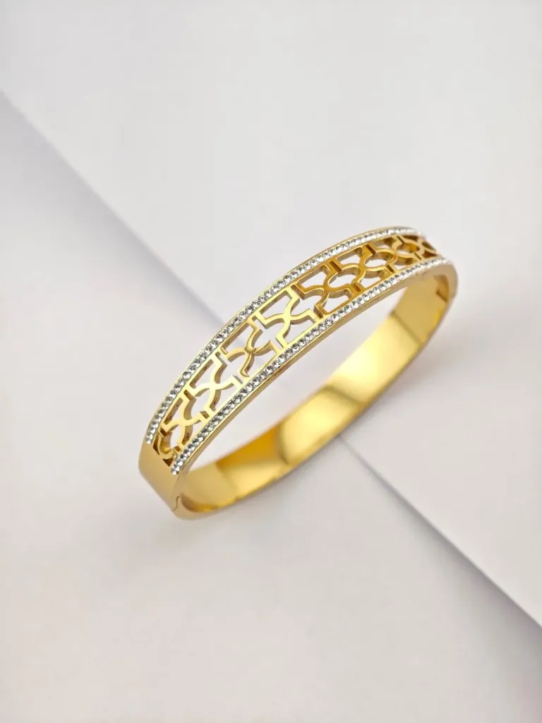 Women Kada